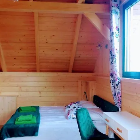 게스트하우스 Kristin's Flower Barn Osiek (Lesser Poland)